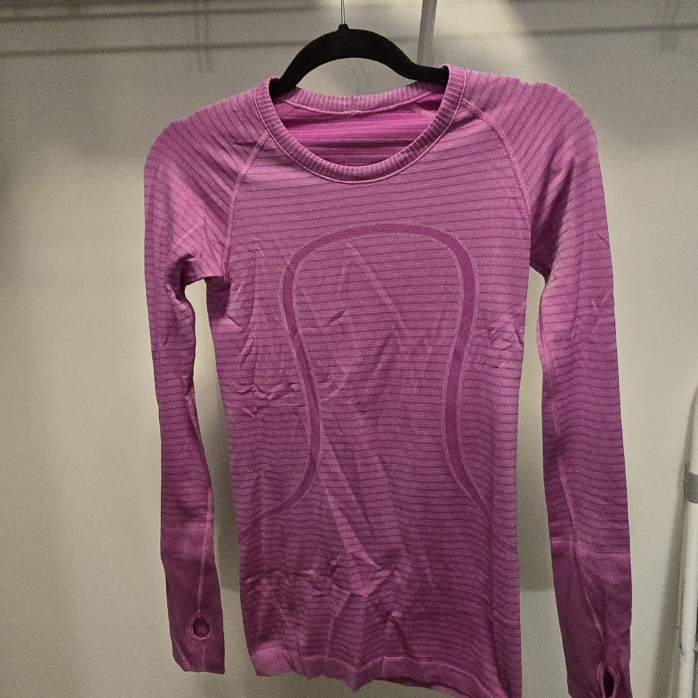 lululemon athletica Seamless Long Sleeve Top in Pink